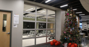 Pequeña, moderna y funcional es la nueva clínica médica de Alliance Health Centers instalada dentro de la 'Rescue Mission' de Fort Wayne.